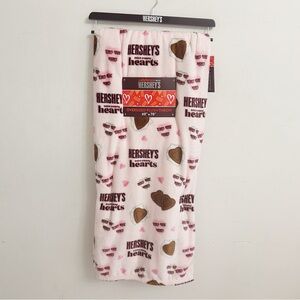 Hersheys Light Pink Valentine's Day Throw Blanket NWT